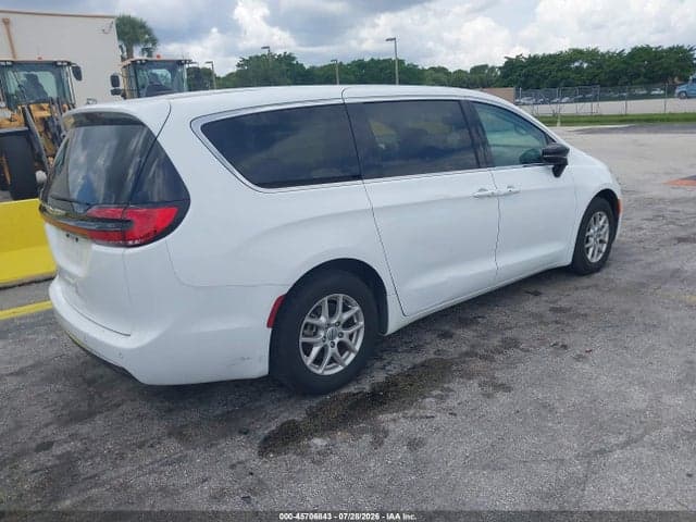2024 CHRYSLER PACIFICA TOURING L 4
