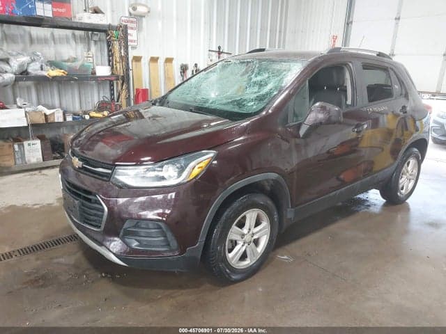 2022 CHEVROLET TRAX AWD LT 2