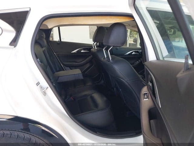2017 INFINITI QX30 PREMIUM 8