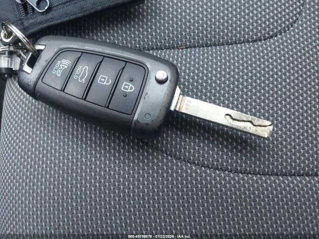 2021 HYUNDAI ELANTRA SE 3
