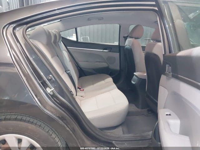 2020 HYUNDAI ELANTRA SE 8