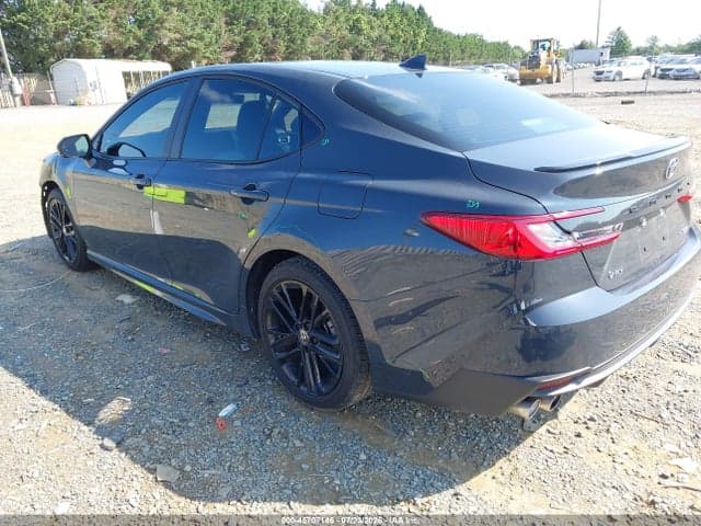 2026 TOYOTA CAMRY SE 3