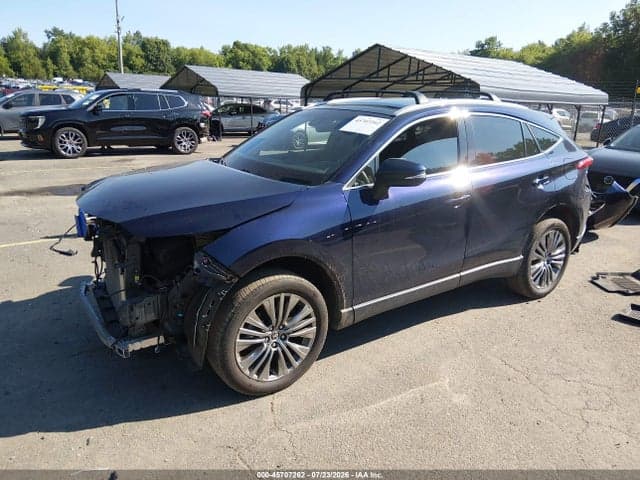 2023 TOYOTA VENZA XLE 2