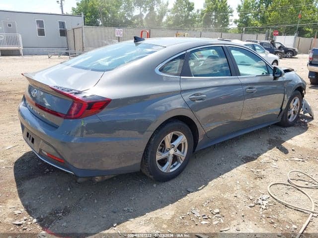 2020 HYUNDAI SONATA SE 4