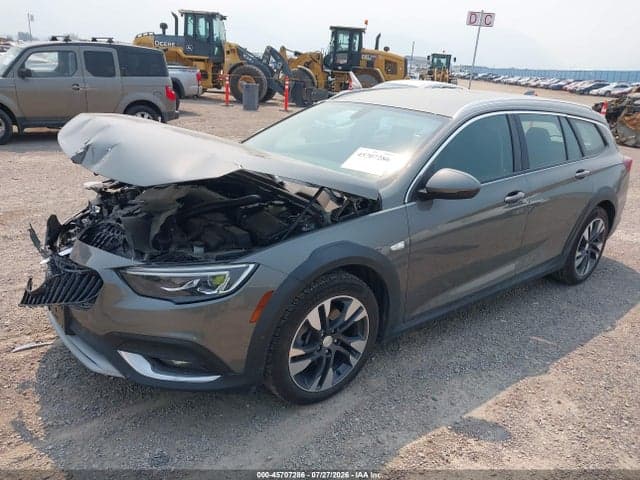 2018 BUICK REGAL TOURX ESSENCE 2