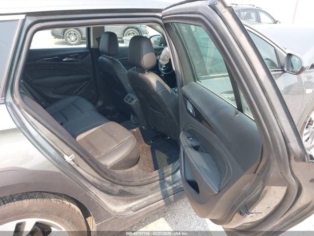 2018 BUICK REGAL TOURX ESSENCE 8