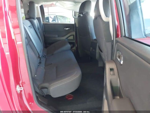 2022 NISSAN FRONTIER 8