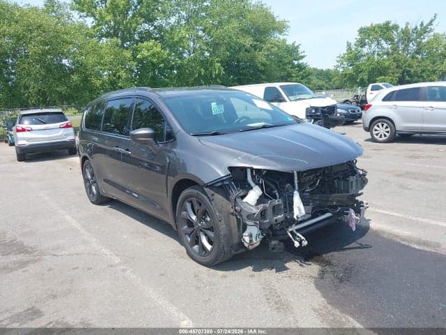 2018 CHRYSLER PACIFICA TOURING L PLUS 1