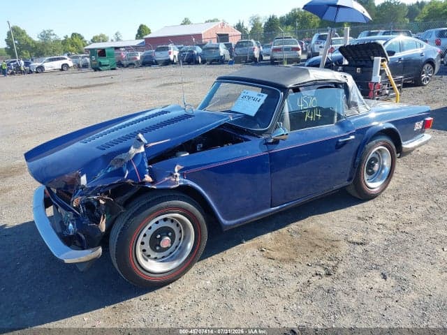 1971 TRIUMPH TR6 2