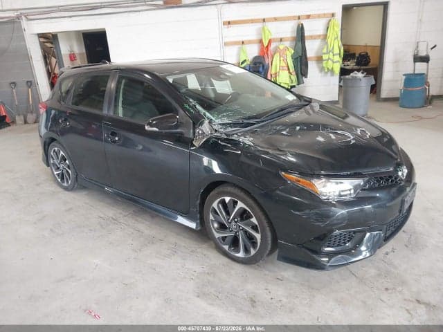 2018 TOYOTA COROLLA IM 1