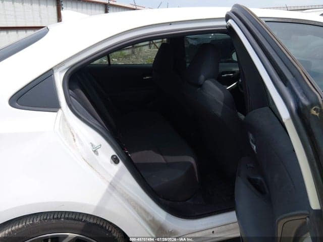 2022 TOYOTA COROLLA SE 8