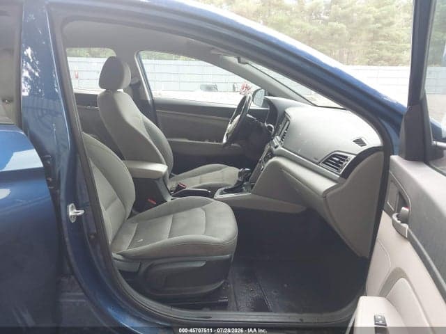 2017 HYUNDAI ELANTRA SE 5