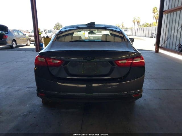 2017 CHEVROLET MALIBU 1LT 16