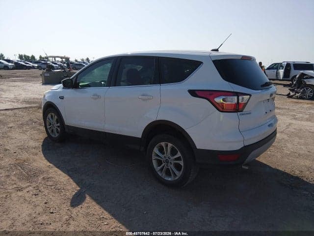 2017 FORD ESCAPE SE 3