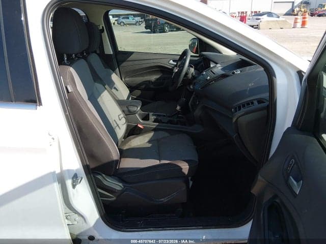 2017 FORD ESCAPE SE 5