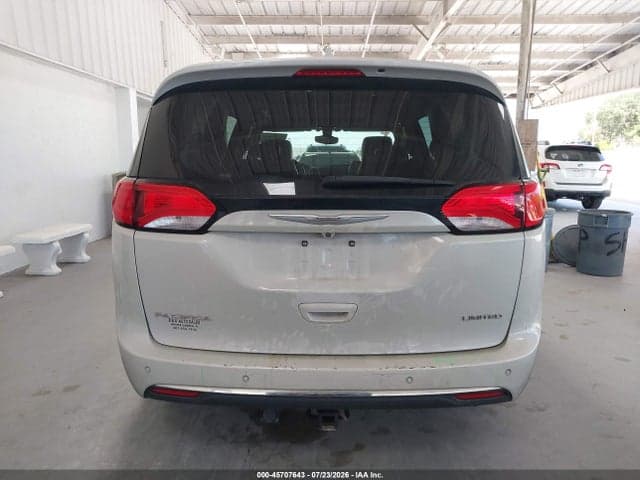 2017 CHRYSLER PACIFICA LIMITED 17