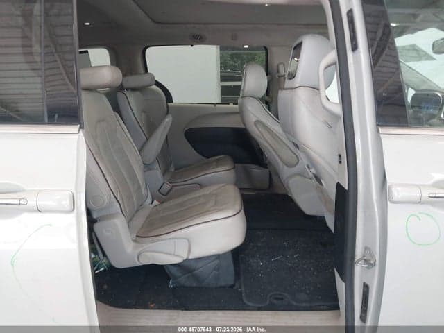 2017 CHRYSLER PACIFICA LIMITED 8