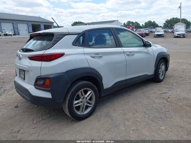 2021 HYUNDAI KONA SE 4