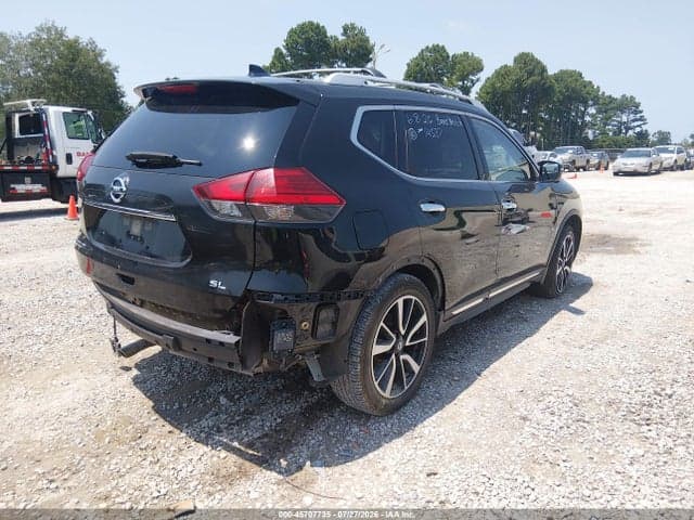 2017 NISSAN ROGUE SL 4