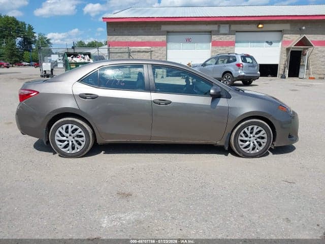 2017 TOYOTA COROLLA LE 13