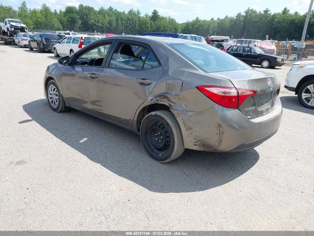 2017 TOYOTA COROLLA LE 3