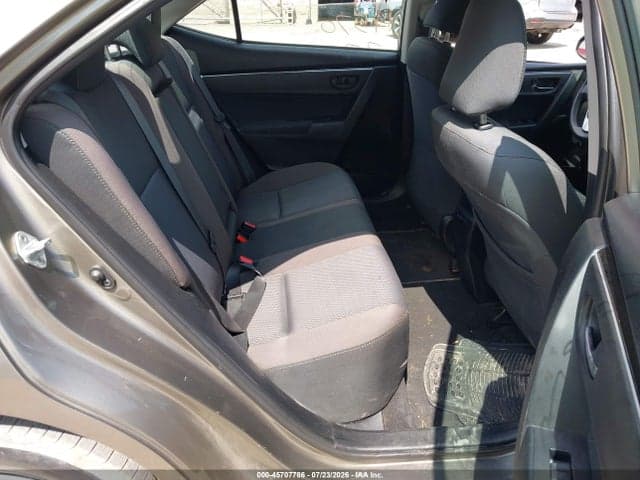 2017 TOYOTA COROLLA LE 8