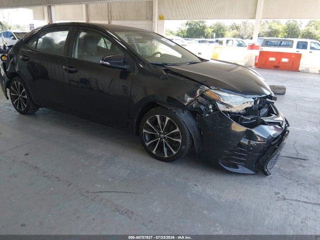 2017 TOYOTA COROLLA SE 1