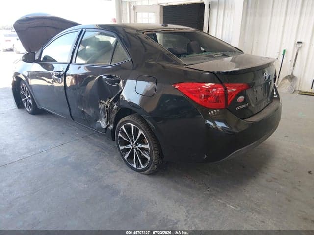 2017 TOYOTA COROLLA SE 3