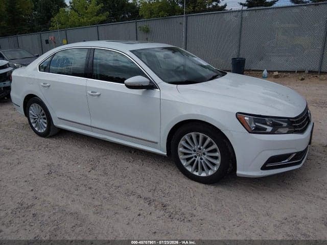2017 VOLKSWAGEN PASSAT 1.8T SE - 1