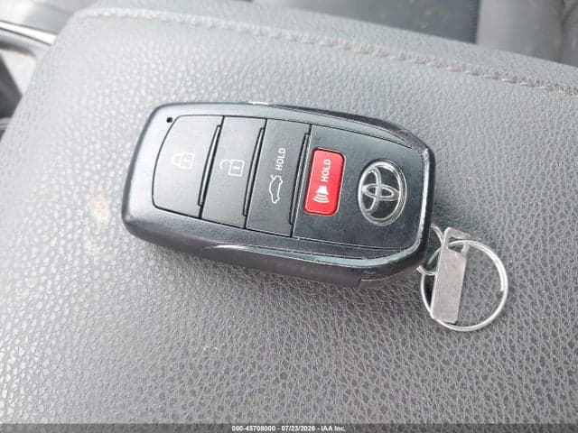 2025 TOYOTA CAMRY XSE 11
