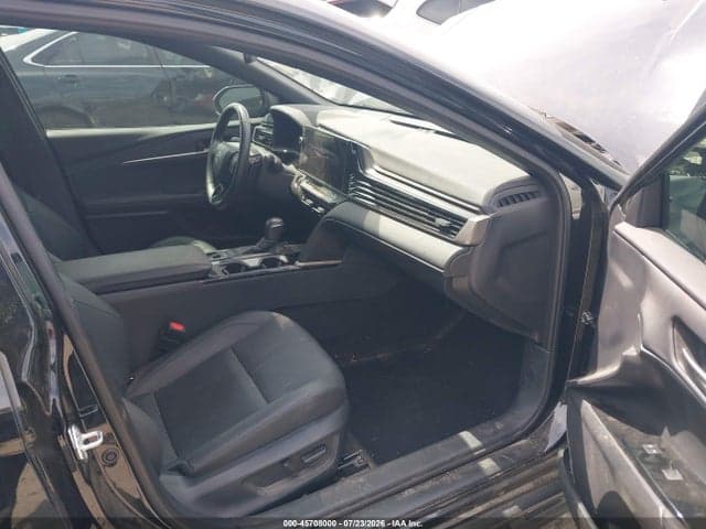 2025 TOYOTA CAMRY XSE 5