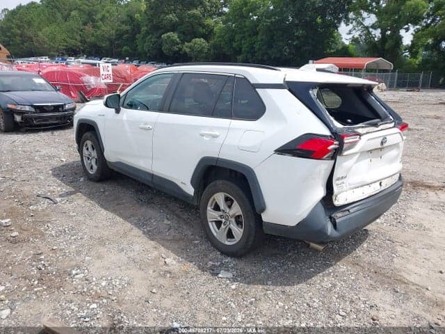 2020 TOYOTA RAV4 HYBRID XLE 3