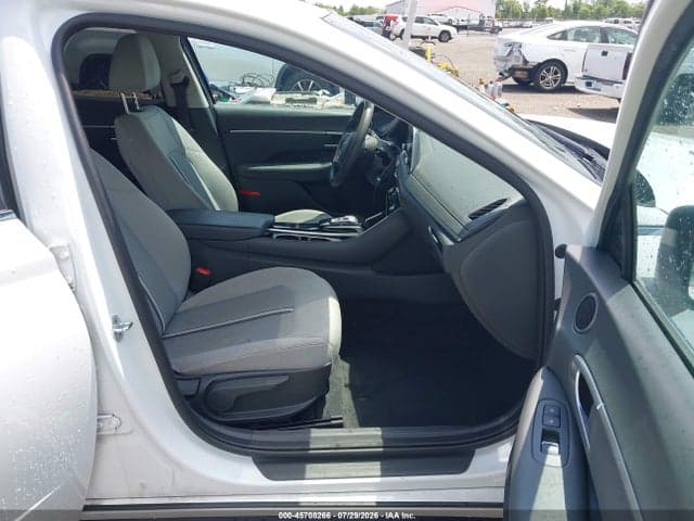 2021 HYUNDAI SONATA SE 5
