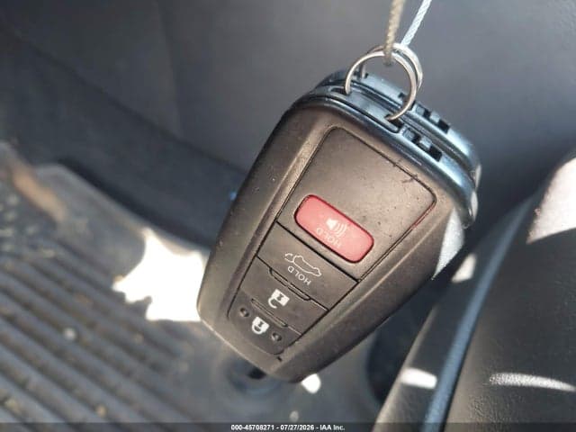 2020 TOYOTA RAV4 XLE PREMIUM 11