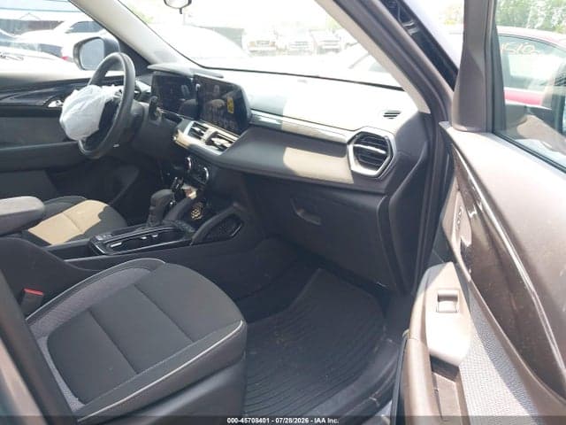 2024 CHEVROLET TRAILBLAZER AWD LS 5