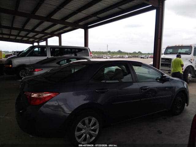 2018 TOYOTA COROLLA LE 13