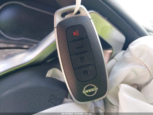 2025 NISSAN VERSA 1.6 SV 11