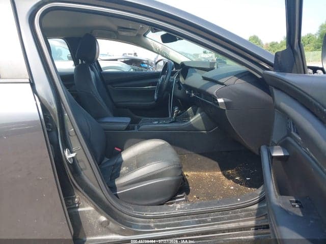 2021 MAZDA MAZDA3 SELECT 5