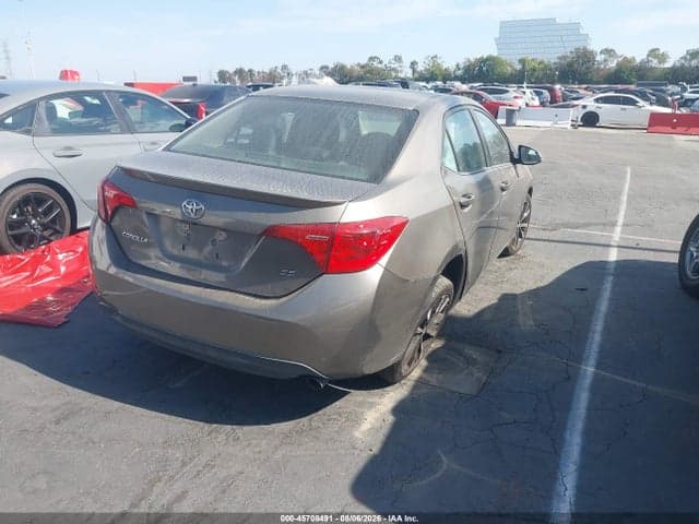 2018 TOYOTA COROLLA SE 4