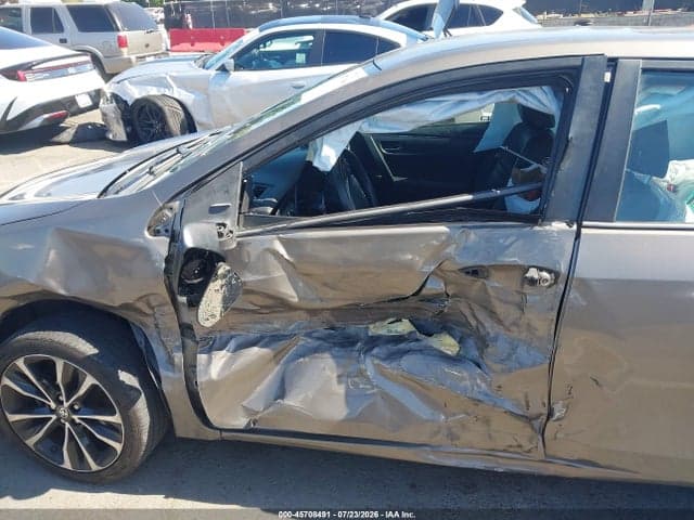 2018 TOYOTA COROLLA SE 6