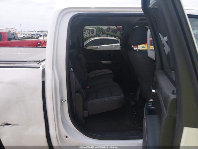 2017 CHEVROLET SILVERADO 1500 LT 8