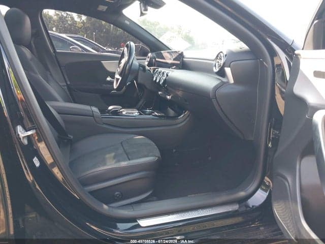2020 MERCEDES-BENZ A 220 4MATIC 5
