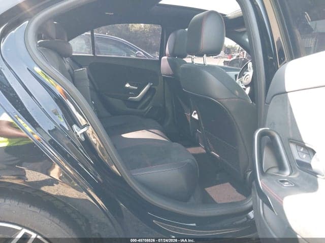 2020 MERCEDES-BENZ A 220 4MATIC 8