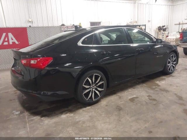 2017 CHEVROLET MALIBU 1LT 4