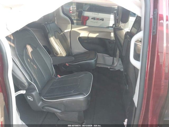 2022 CHRYSLER PACIFICA LIMITED 8