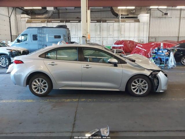 2022 TOYOTA COROLLA LE 12