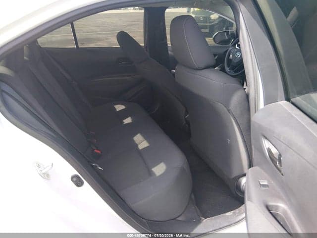 2024 TOYOTA COROLLA LE 8