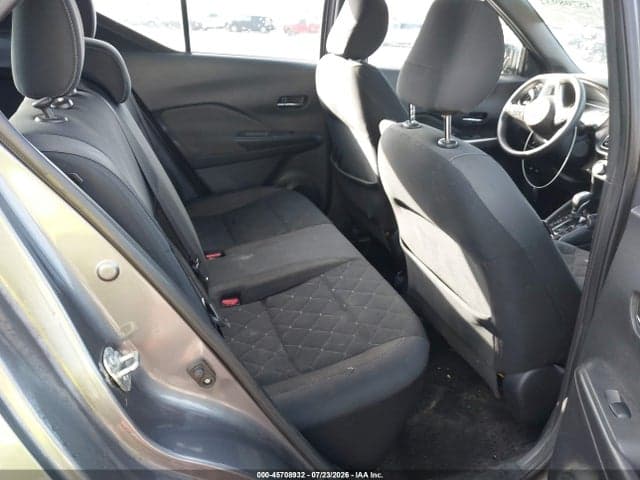 2019 NISSAN KICKS SV 8