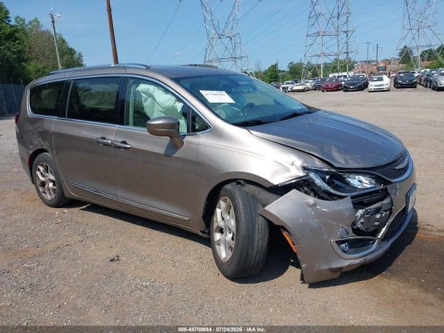 2018 CHRYSLER PACIFICA TOURING L 1