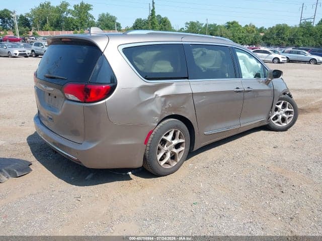 2018 CHRYSLER PACIFICA TOURING L 4